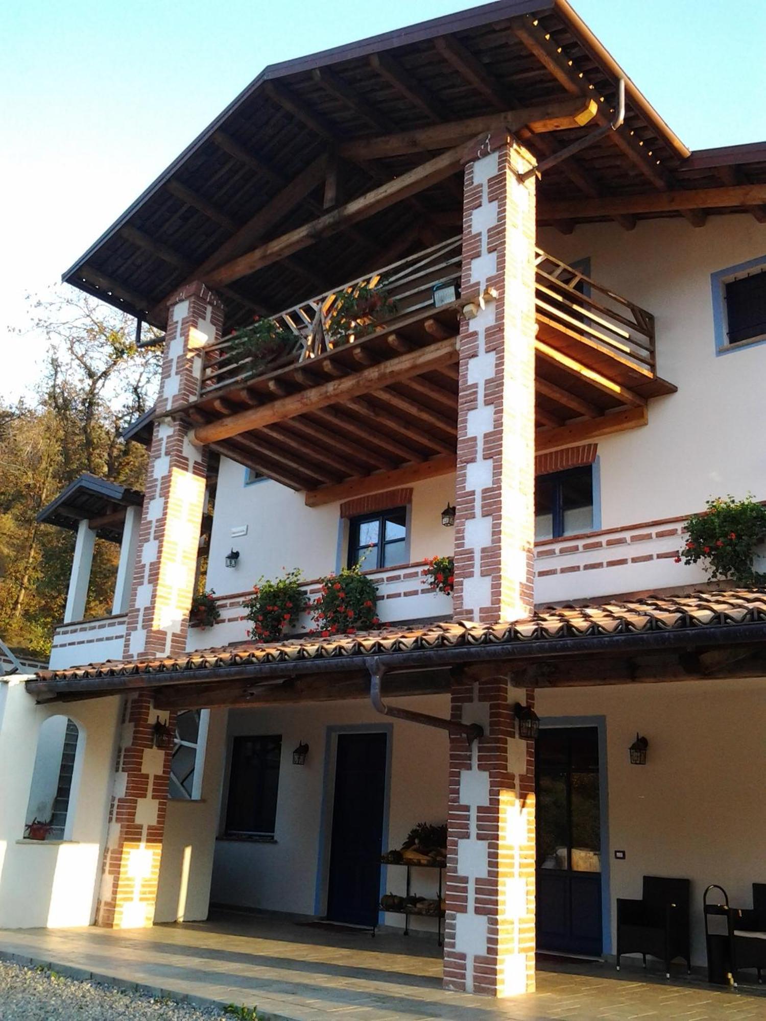 Agriturismo Bio-Ecologico Sant'Isidoro Roccaforte Mondovì エクステリア 写真
